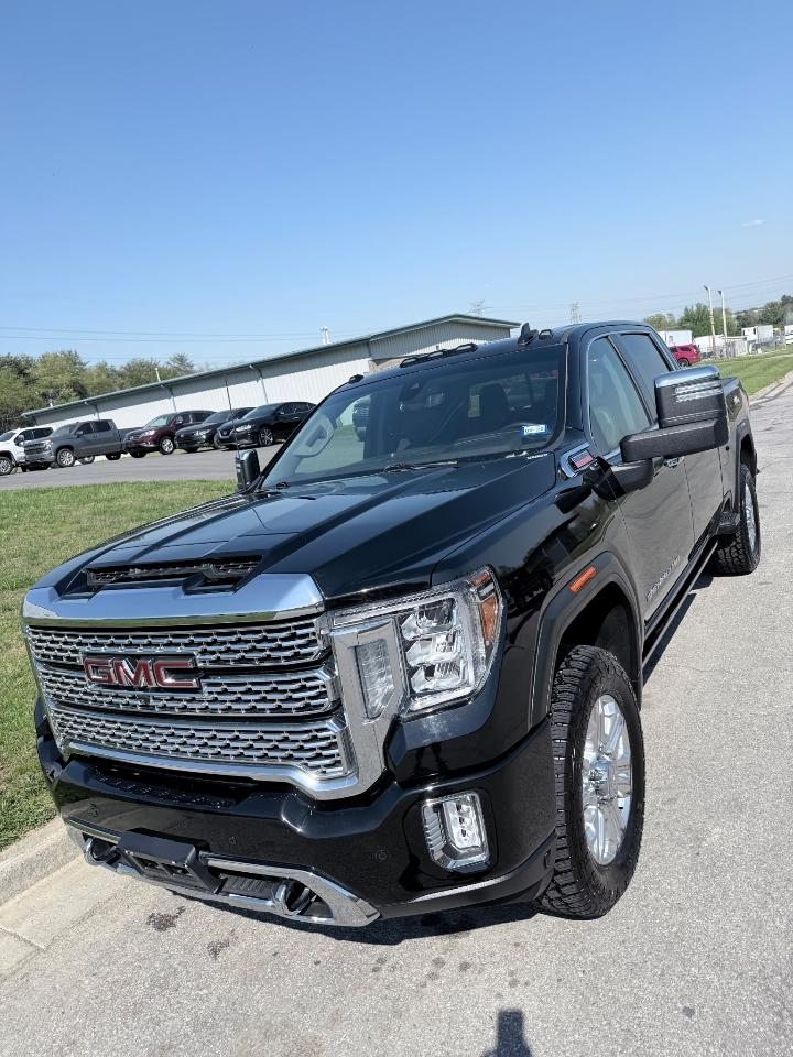 GMC Sierra 2500HD Denali Crew Cab 4WD SB 2023