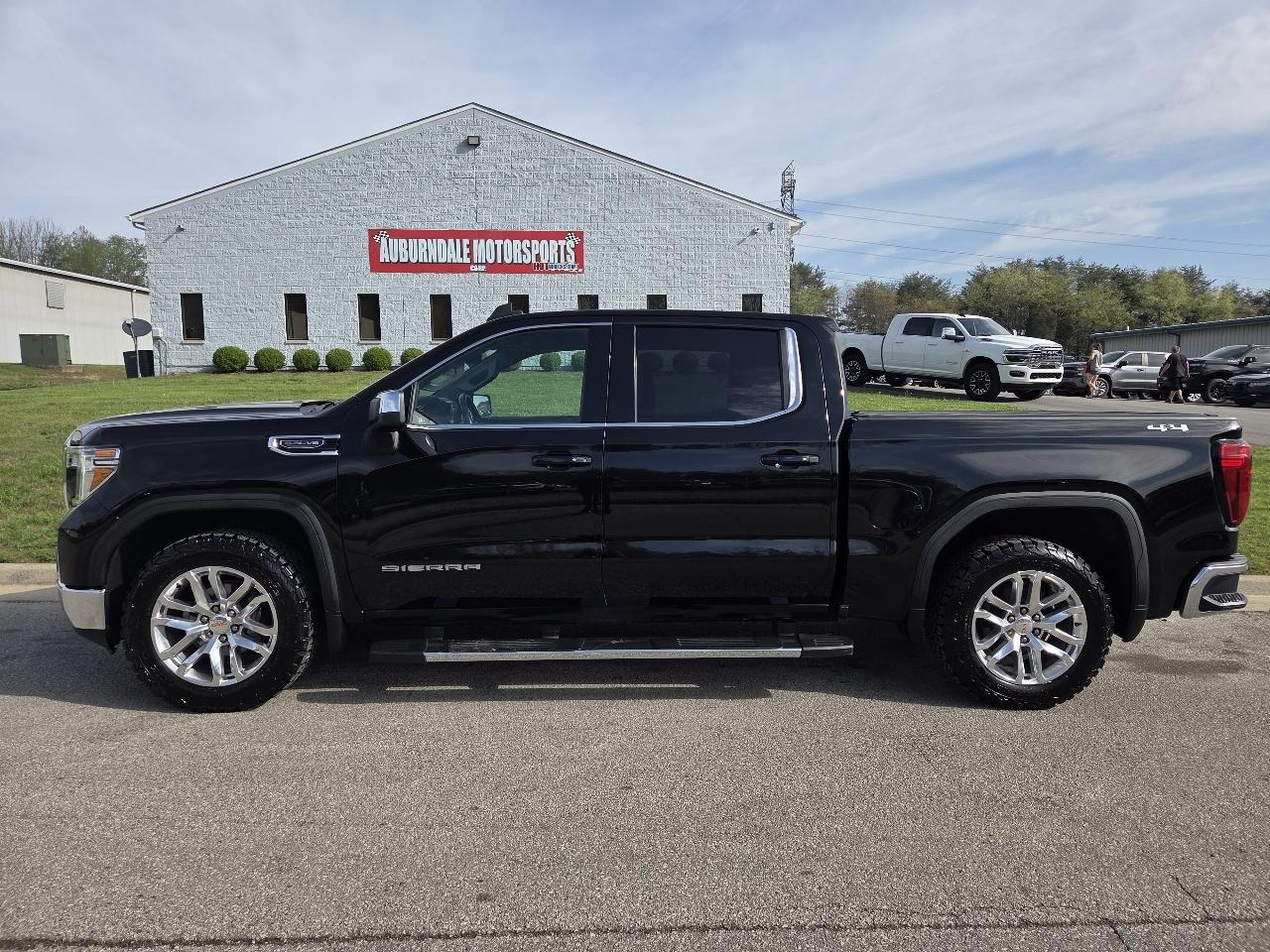 GMC Sierra 1500 4WD Crew Cab 147" SLE 2021
