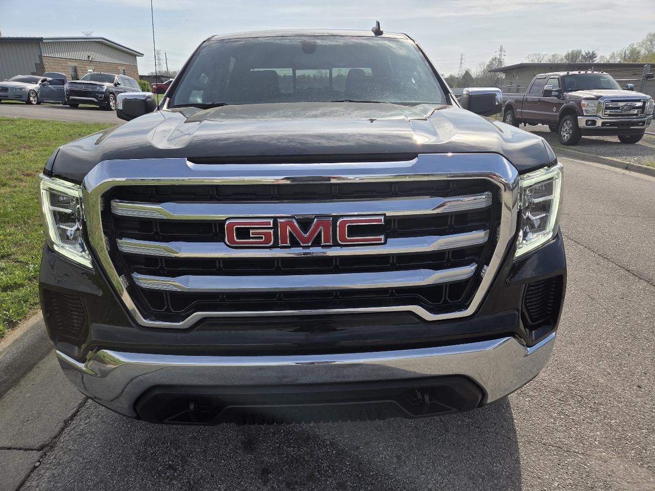 GMC Sierra 1500 4WD Crew Cab 147" SLE 2021