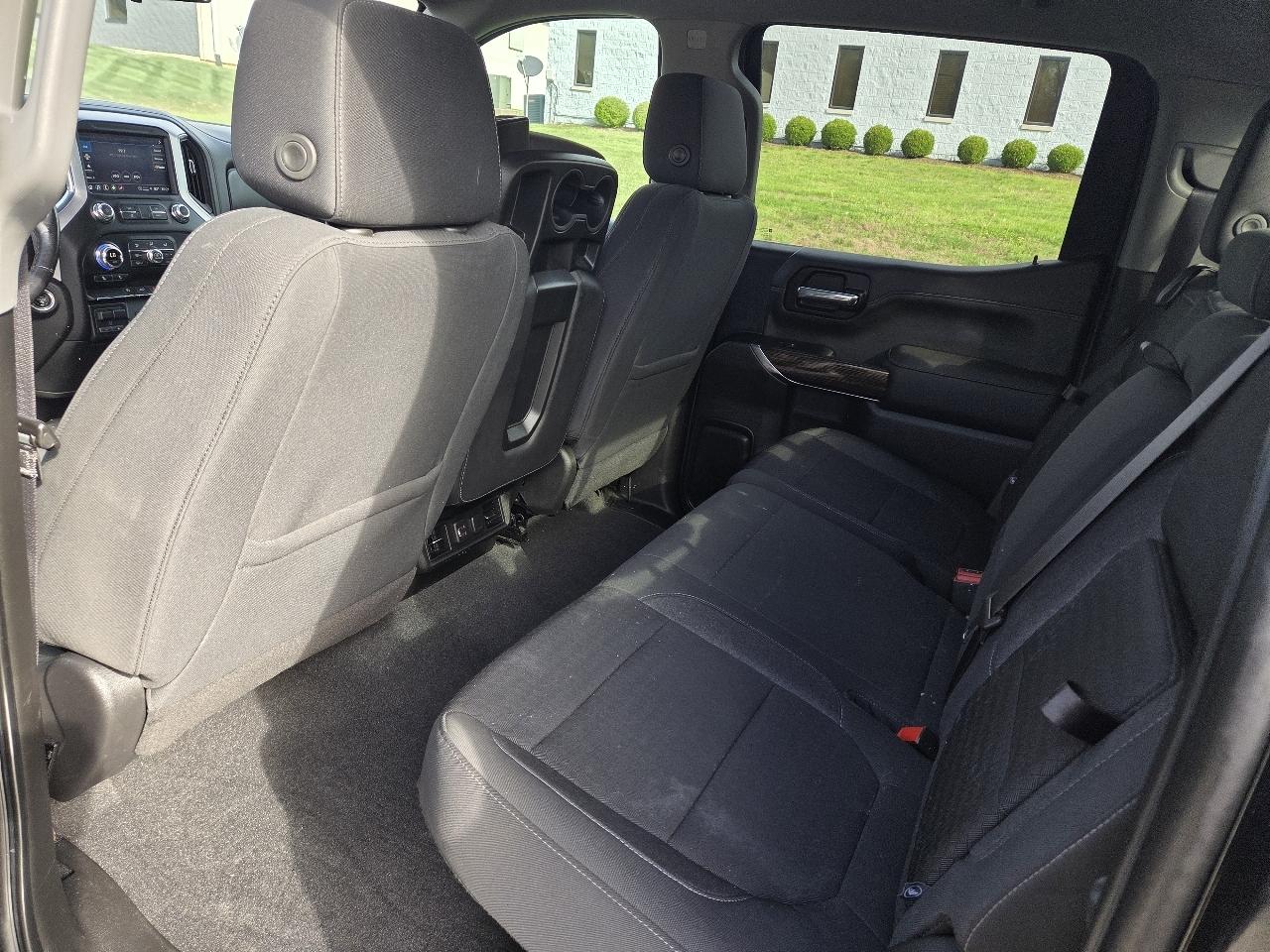 GMC Sierra 1500 4WD Crew Cab 147" SLE 2021