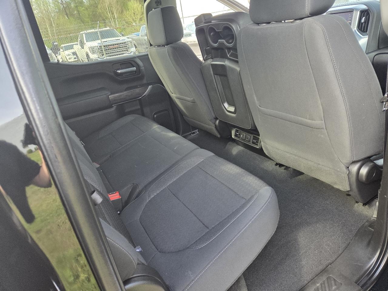 GMC Sierra 1500 4WD Crew Cab 147" SLE 2021