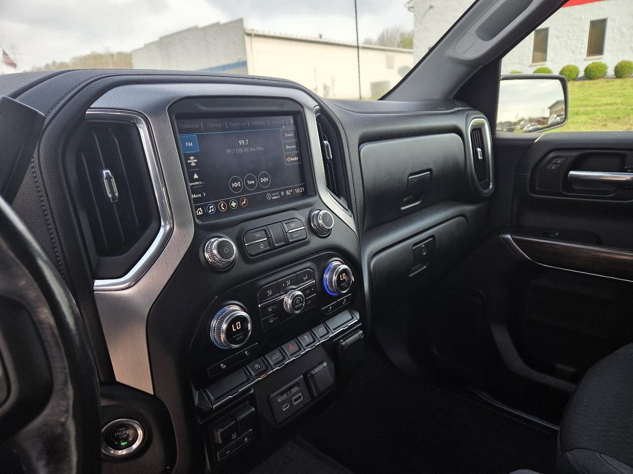 GMC Sierra 1500 4WD Crew Cab 147" SLE 2021