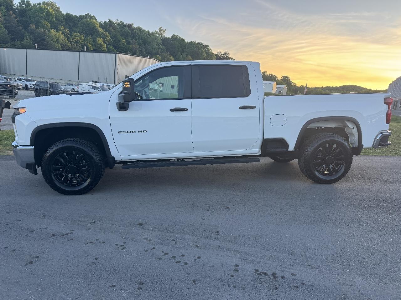 Chevrolet Silverado 2500HD 4WD Crew Cab 153" LT 2023