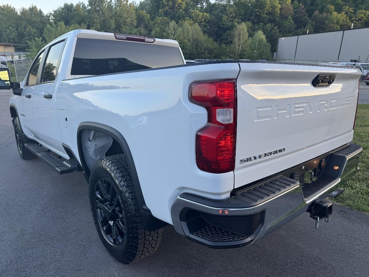 Chevrolet Silverado 2500HD 4WD Crew Cab 153" LT 2023