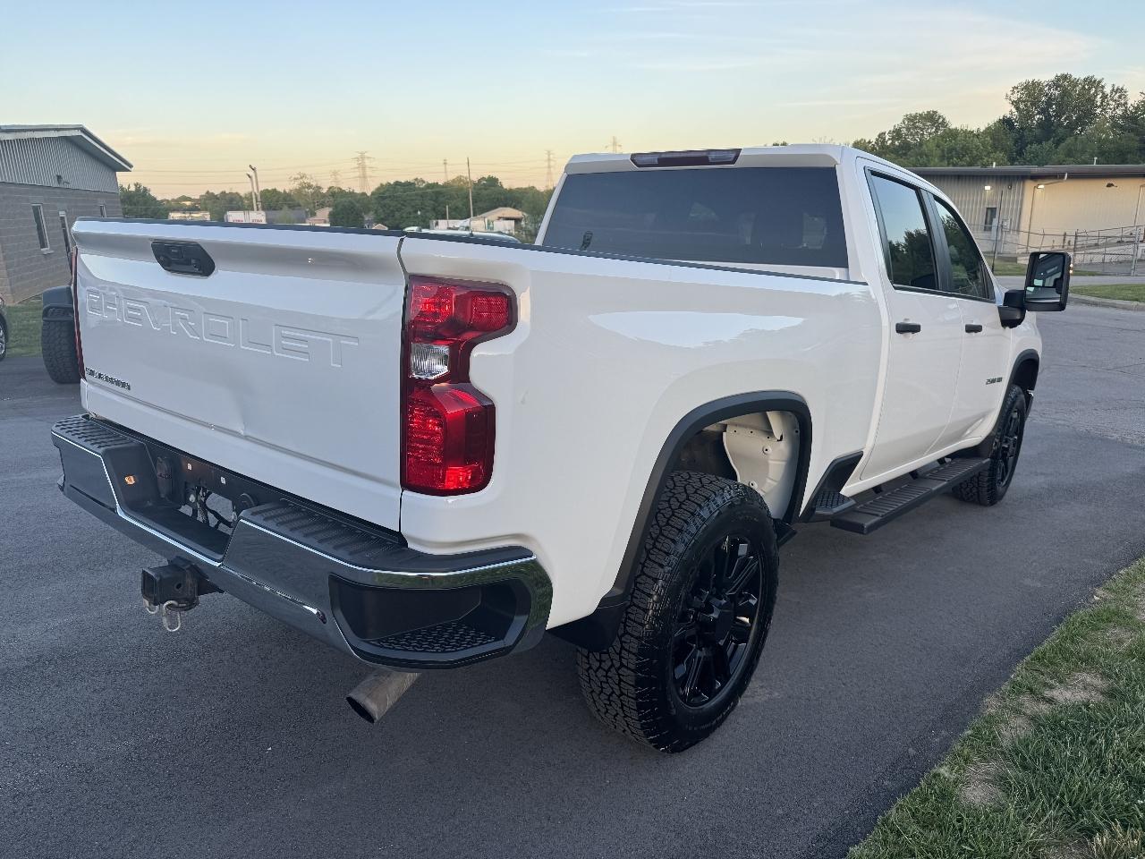 Chevrolet Silverado 2500HD 4WD Crew Cab 153" LT 2023