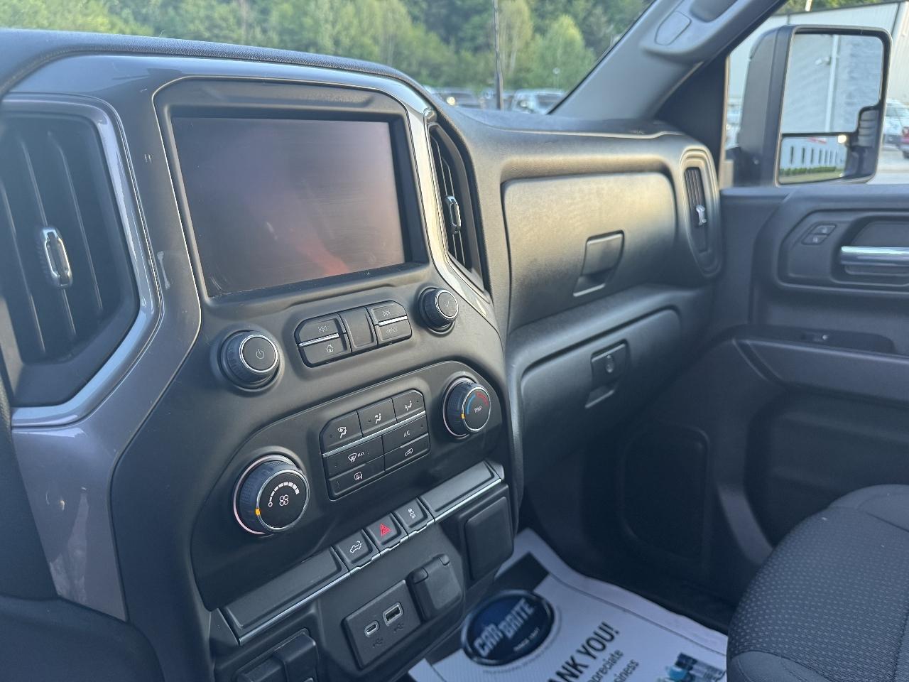 Chevrolet Silverado 2500HD 4WD Crew Cab 153" LT 2023