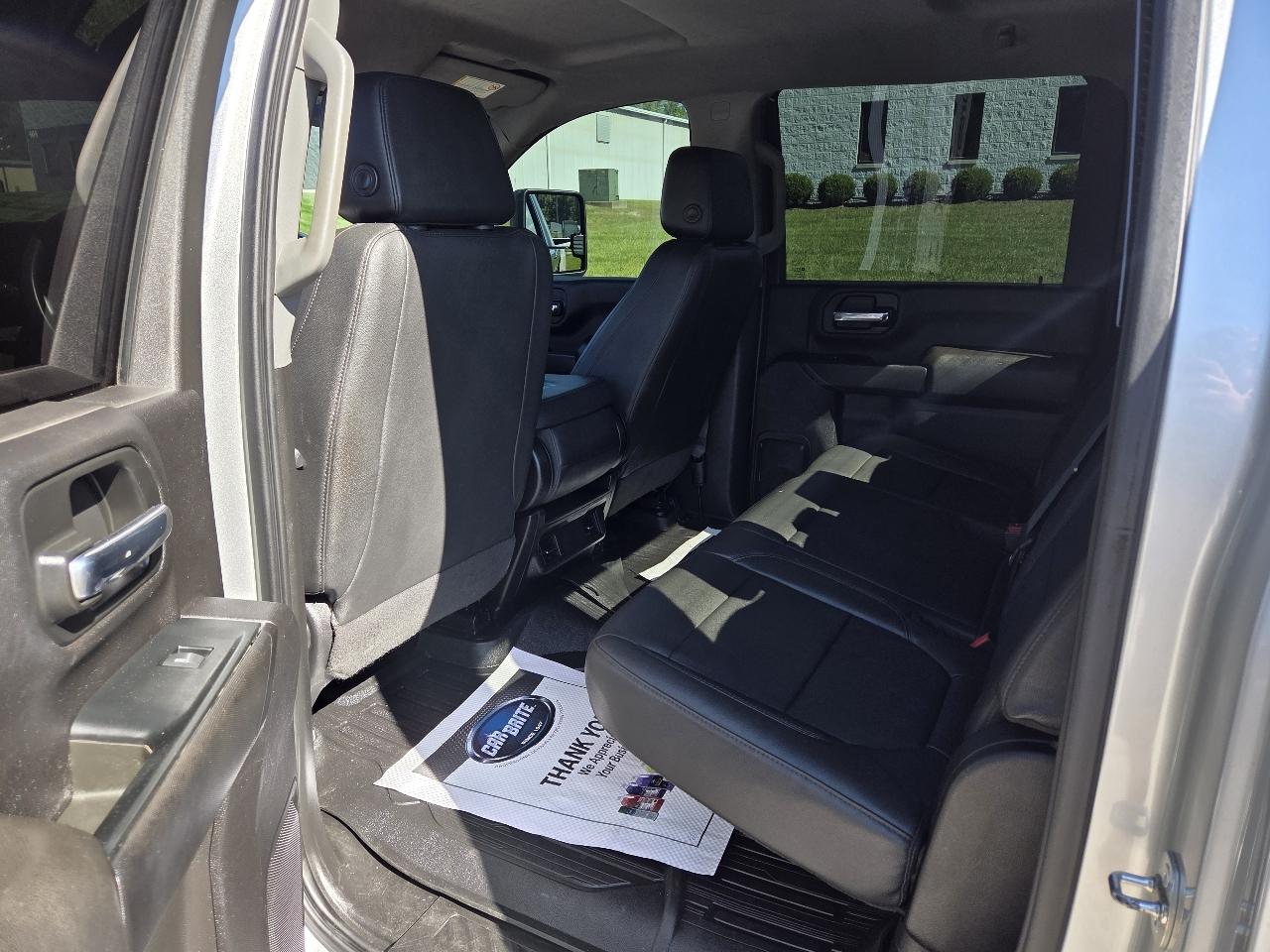 GMC Sierra 3500HD Pro Crew Cab 4WD SB 2023