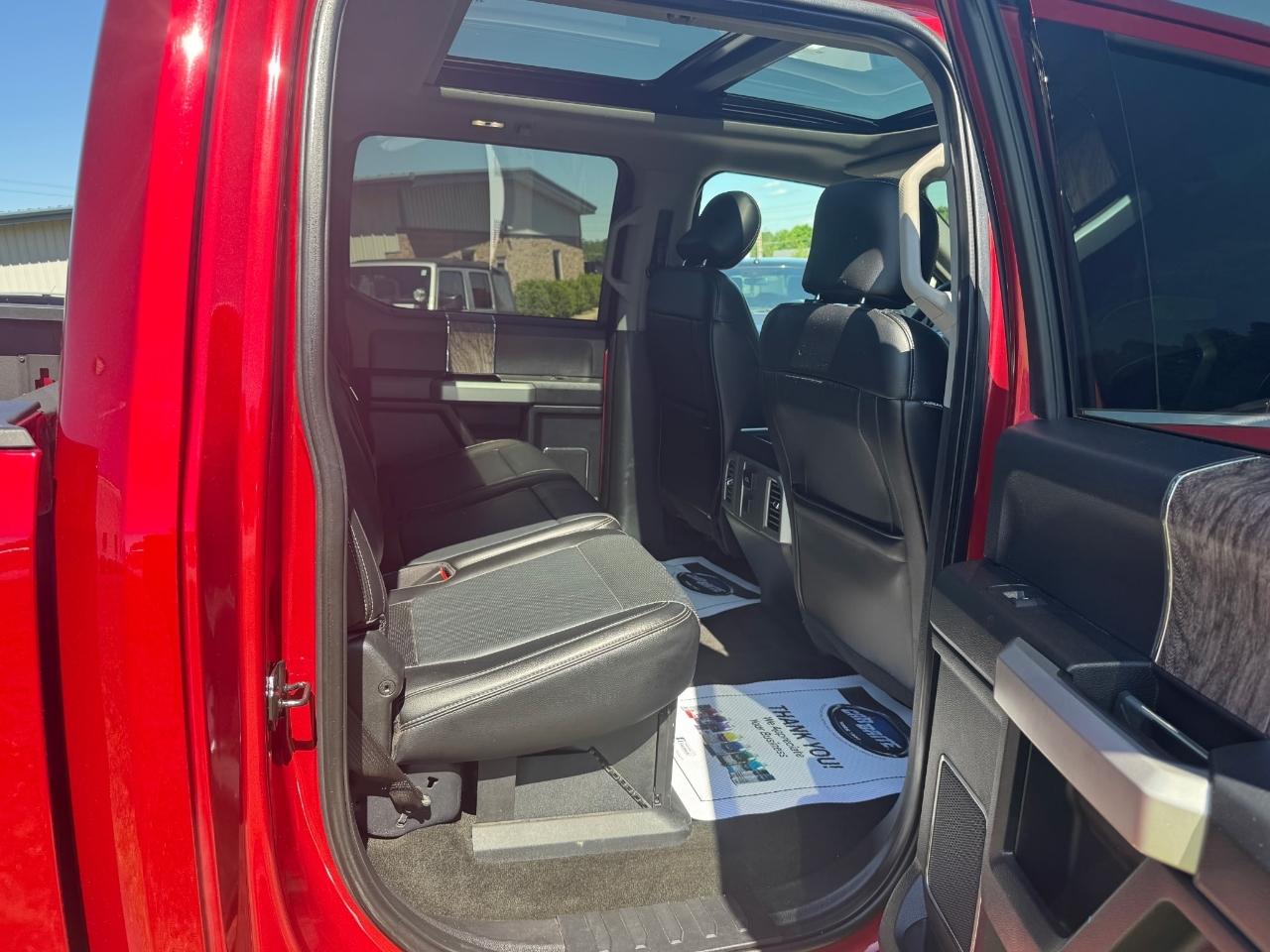Ford F-350 SD Lariat Crew Cab 4WD DRW 2017
