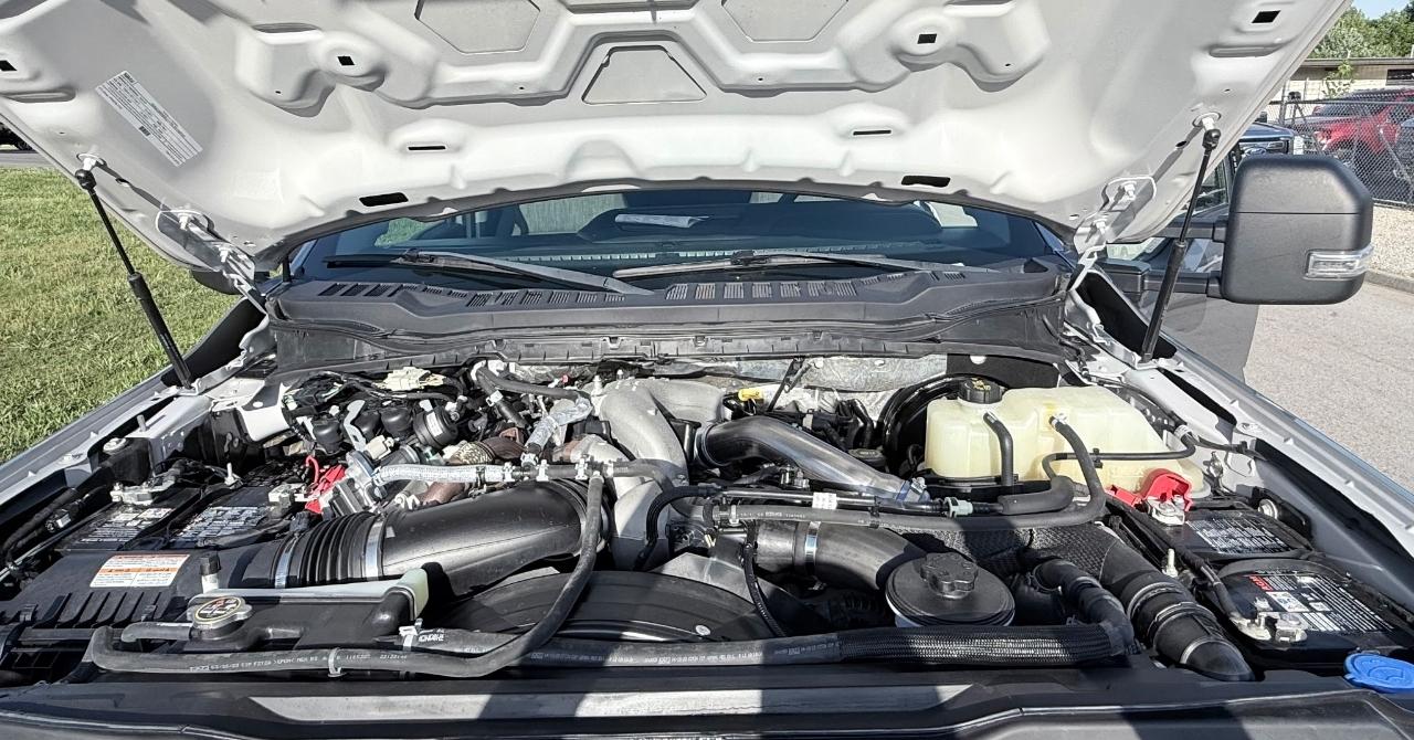 Ford F-350 SD XLT 4WD 2023