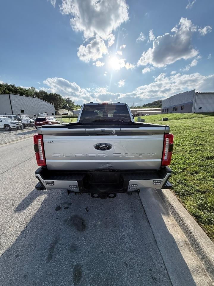 Ford F-350 SD XLT 4WD 2023