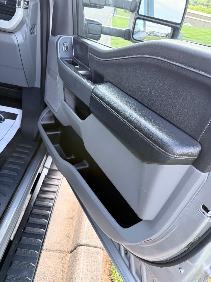 Ford F-350 SD XLT 4WD 2023