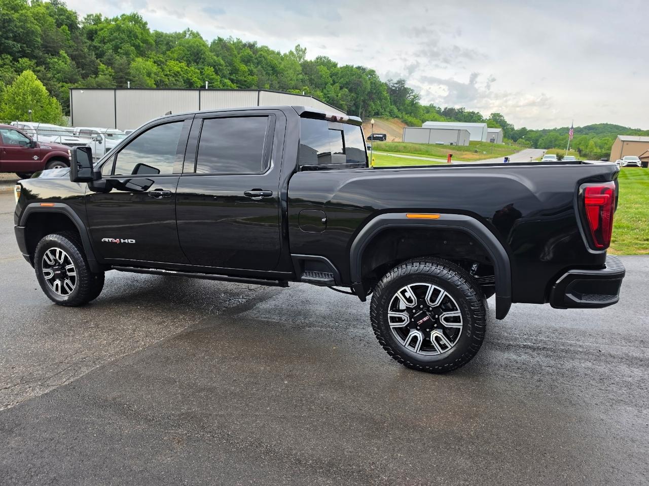 GMC Sierra 2500HD 4WD Crew Cab 159" AT4 2020