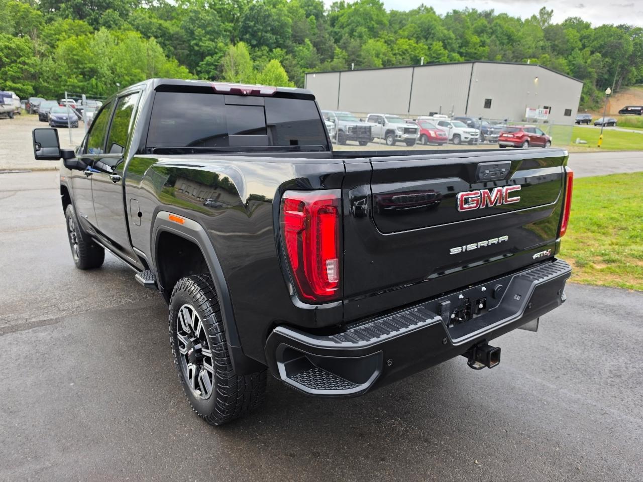 GMC Sierra 2500HD 4WD Crew Cab 159" AT4 2020