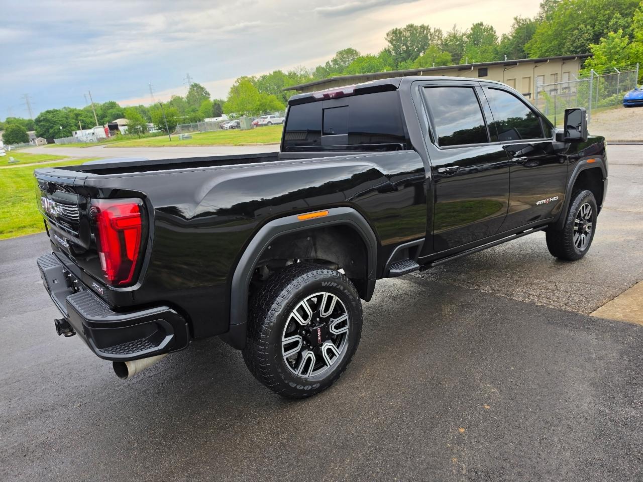 GMC Sierra 2500HD 4WD Crew Cab 159" AT4 2020