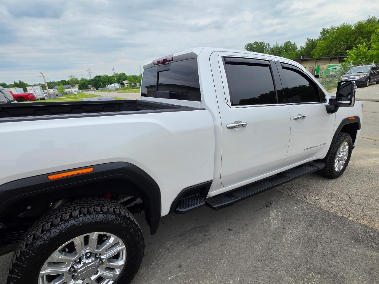 GMC Sierra 3500HD Denali Crew Cab Long Box 4WD 2022