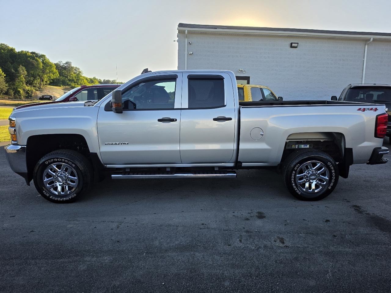 Chevrolet Silverado 2500HD 4WD Double Cab 149" LT 2019