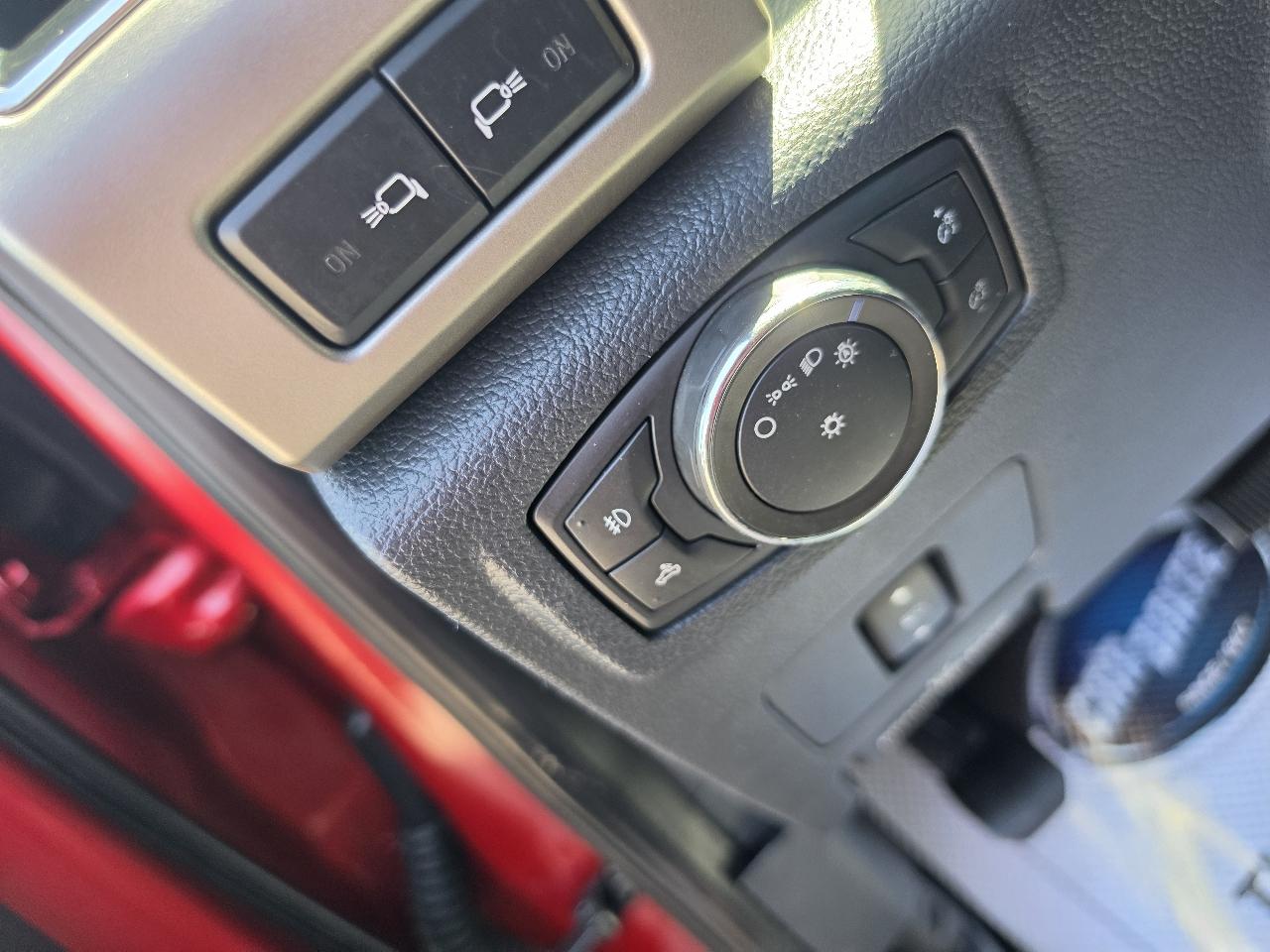 Ford F-250 SD Lariat Crew Cab 4WD 2022