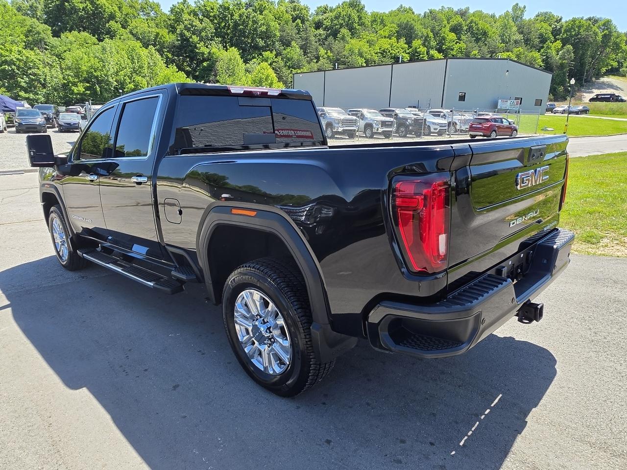 GMC Sierra 2500HD Denali Crew Cab 4WD 2020