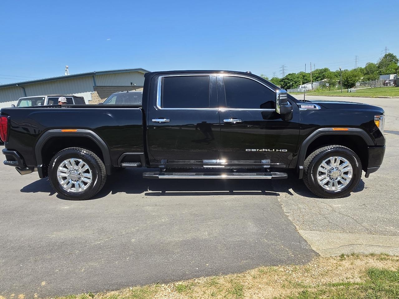 GMC Sierra 2500HD Denali Crew Cab 4WD 2020