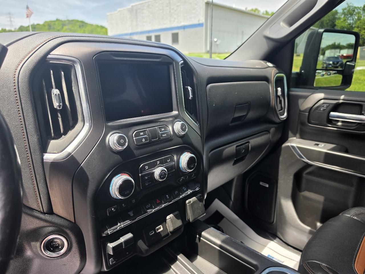 GMC Sierra 3500HD AT4 Crew Cab 4WD 2020