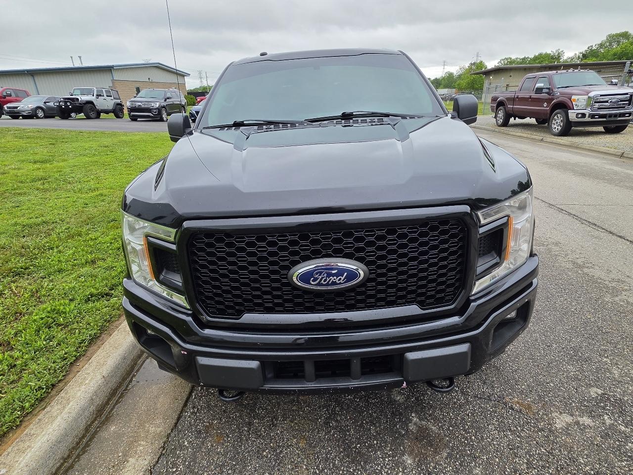 Ford F-150 4WD SuperCab 133" XLT 2018