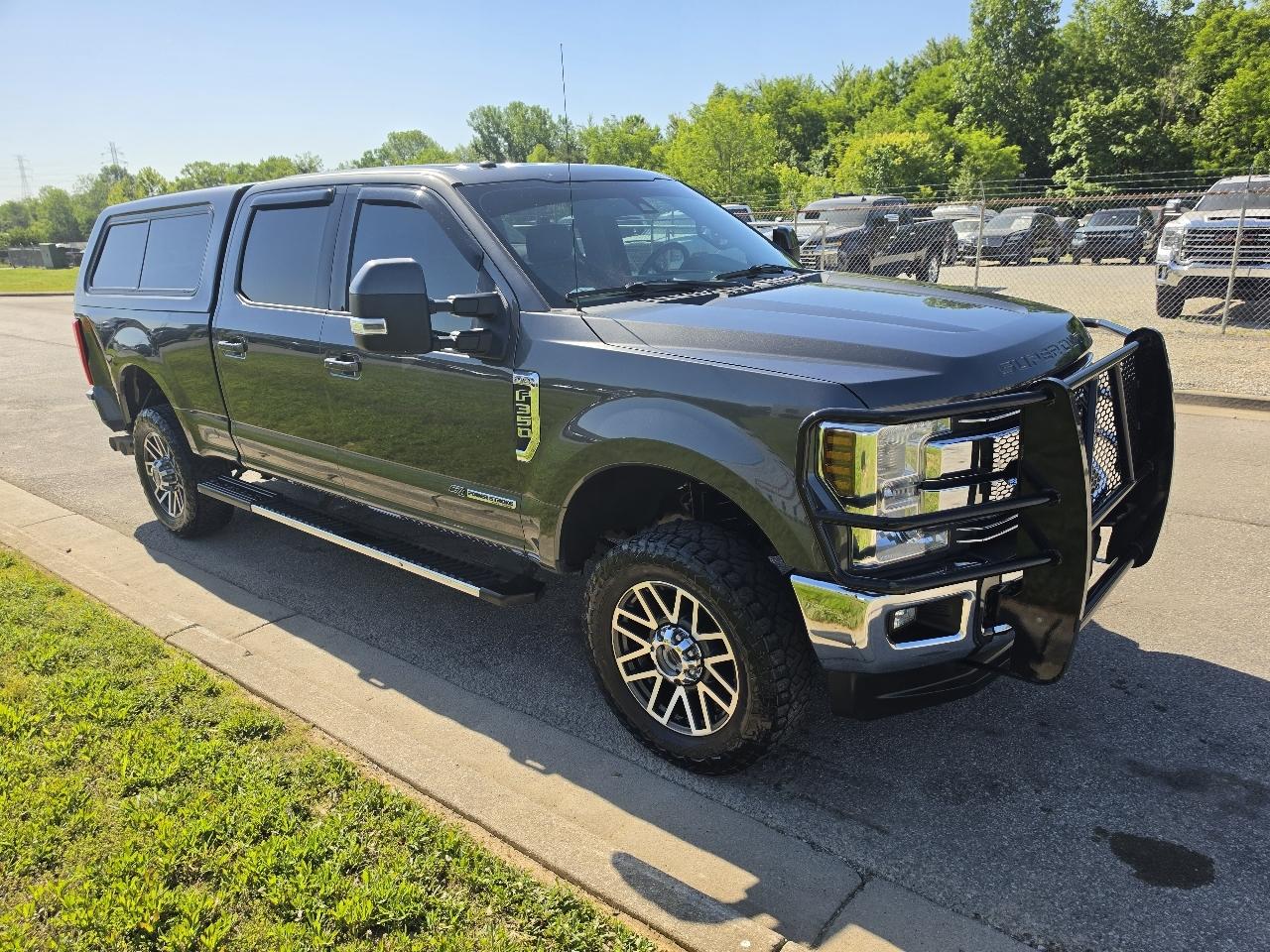 Ford F-350 SD Lariat Crew Cab 4WD 2018