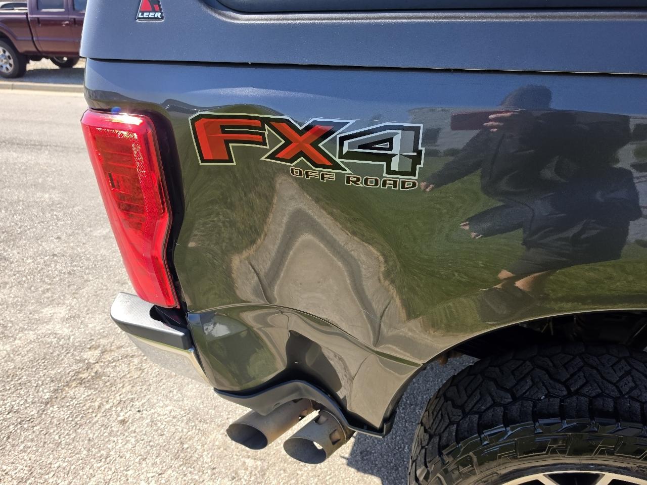Ford F-350 SD Lariat Crew Cab 4WD 2018