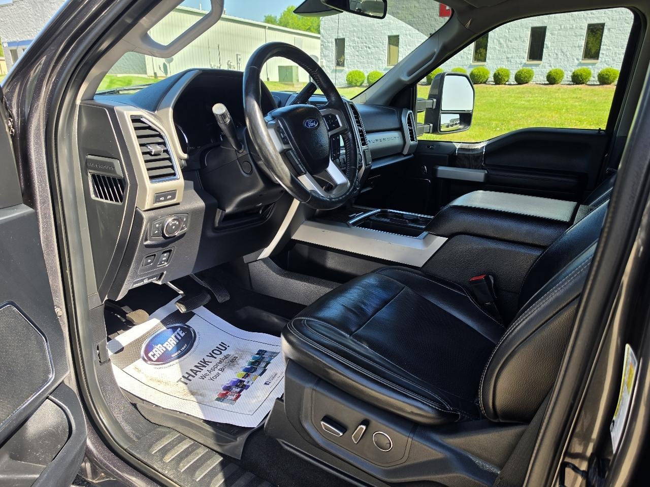 Ford F-350 SD Lariat Crew Cab 4WD 2018