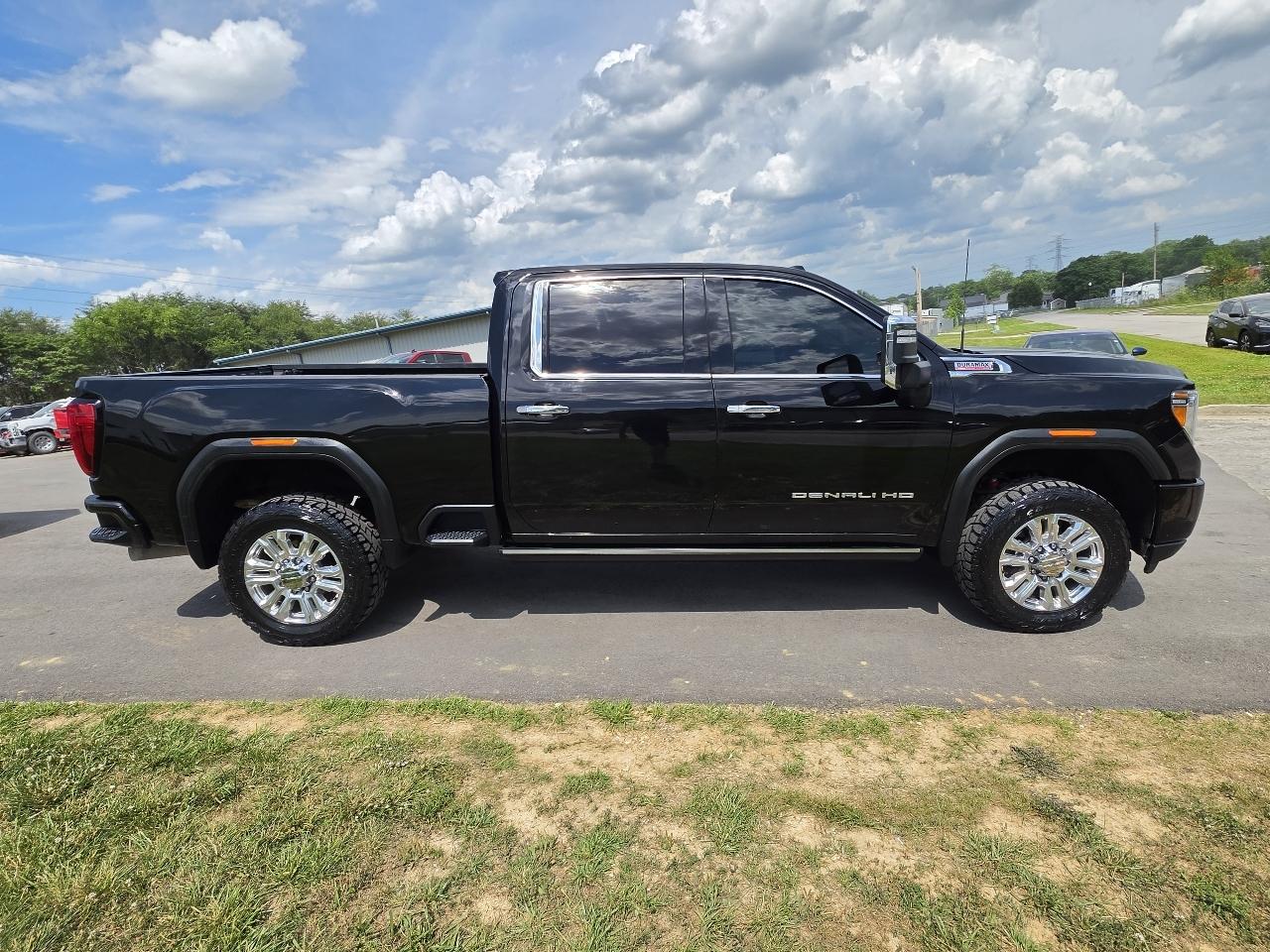 GMC Sierra 2500HD Denali Crew Cab 4WD SB 2022