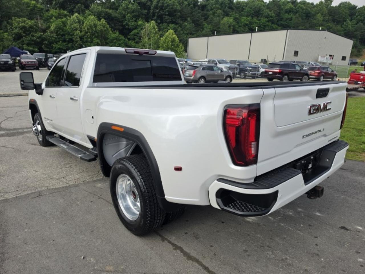 GMC Sierra 3500HD Denali Crew Cab Long Box 4WD 2022