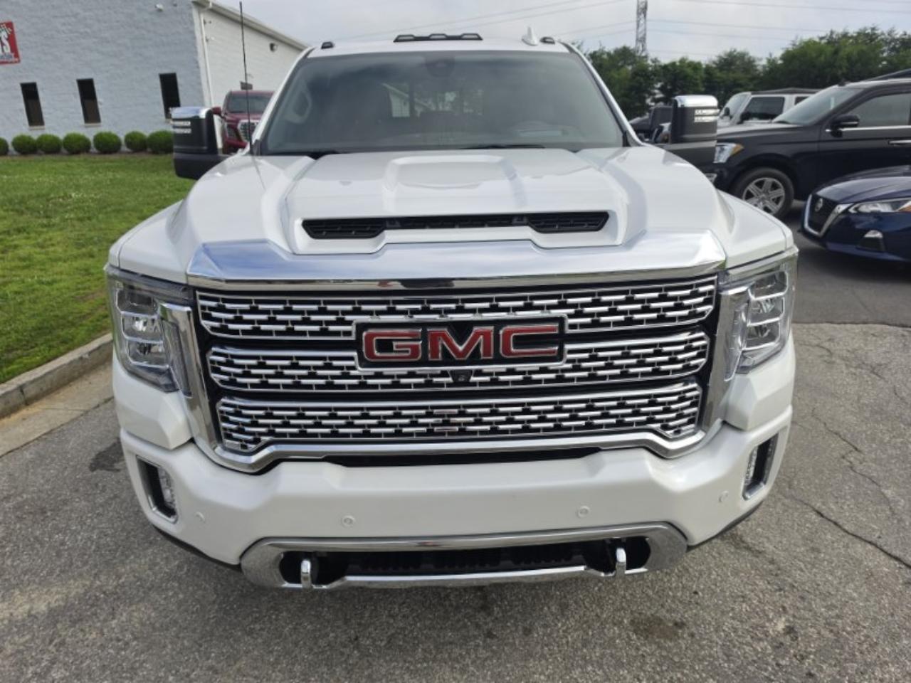 GMC Sierra 3500HD Denali Crew Cab Long Box 4WD 2022