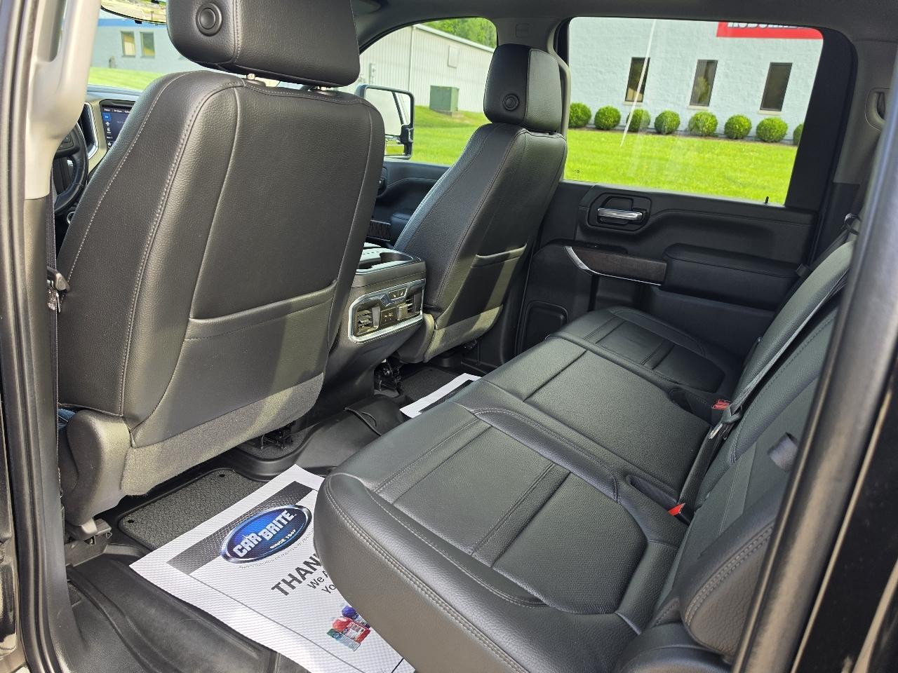 GMC Sierra 2500HD Denali Crew Cab 4WD SB 2022