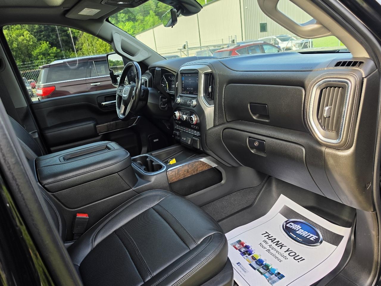 GMC Sierra 2500HD Denali Crew Cab 4WD SB 2022