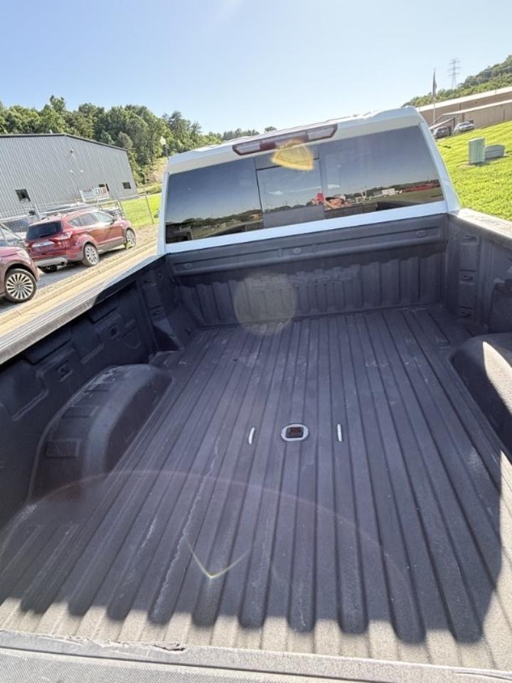 GMC Sierra 2500HD Denali Crew Cab 4WD 2021