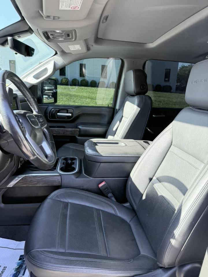 GMC Sierra 2500HD Denali Crew Cab 4WD 2021