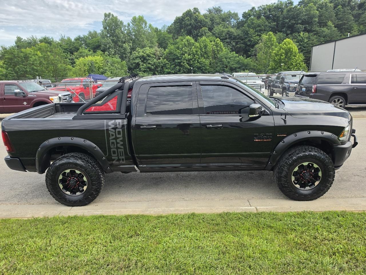 RAM 2500 Power Wagon Crew Cab SWB 4WD 2017