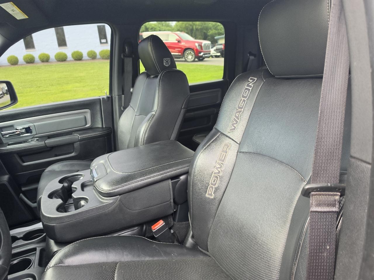 RAM 2500 Power Wagon Crew Cab SWB 4WD 2017