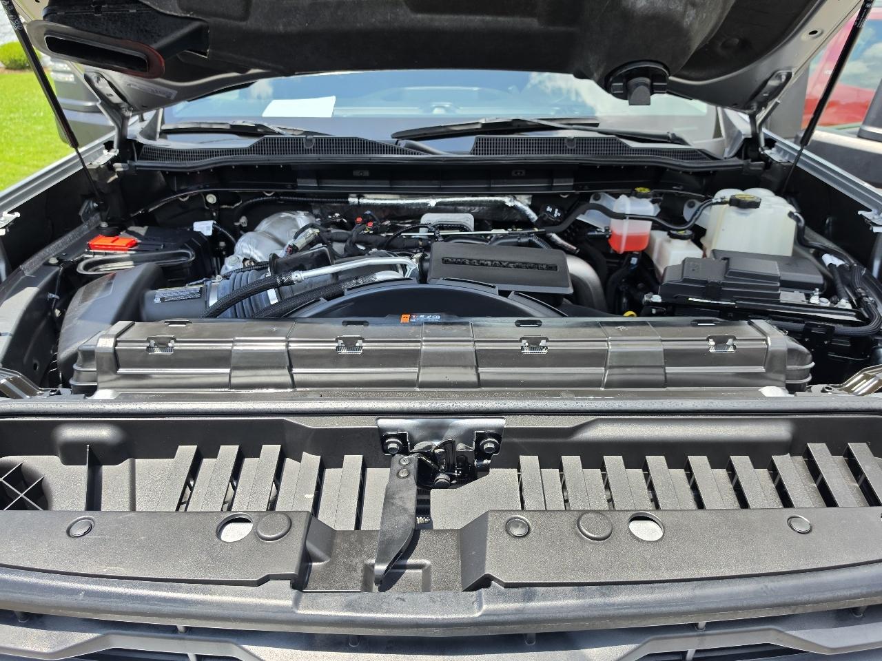 Chevrolet Silverado 2500HD 4WD Crew Cab 159" Custom 2025