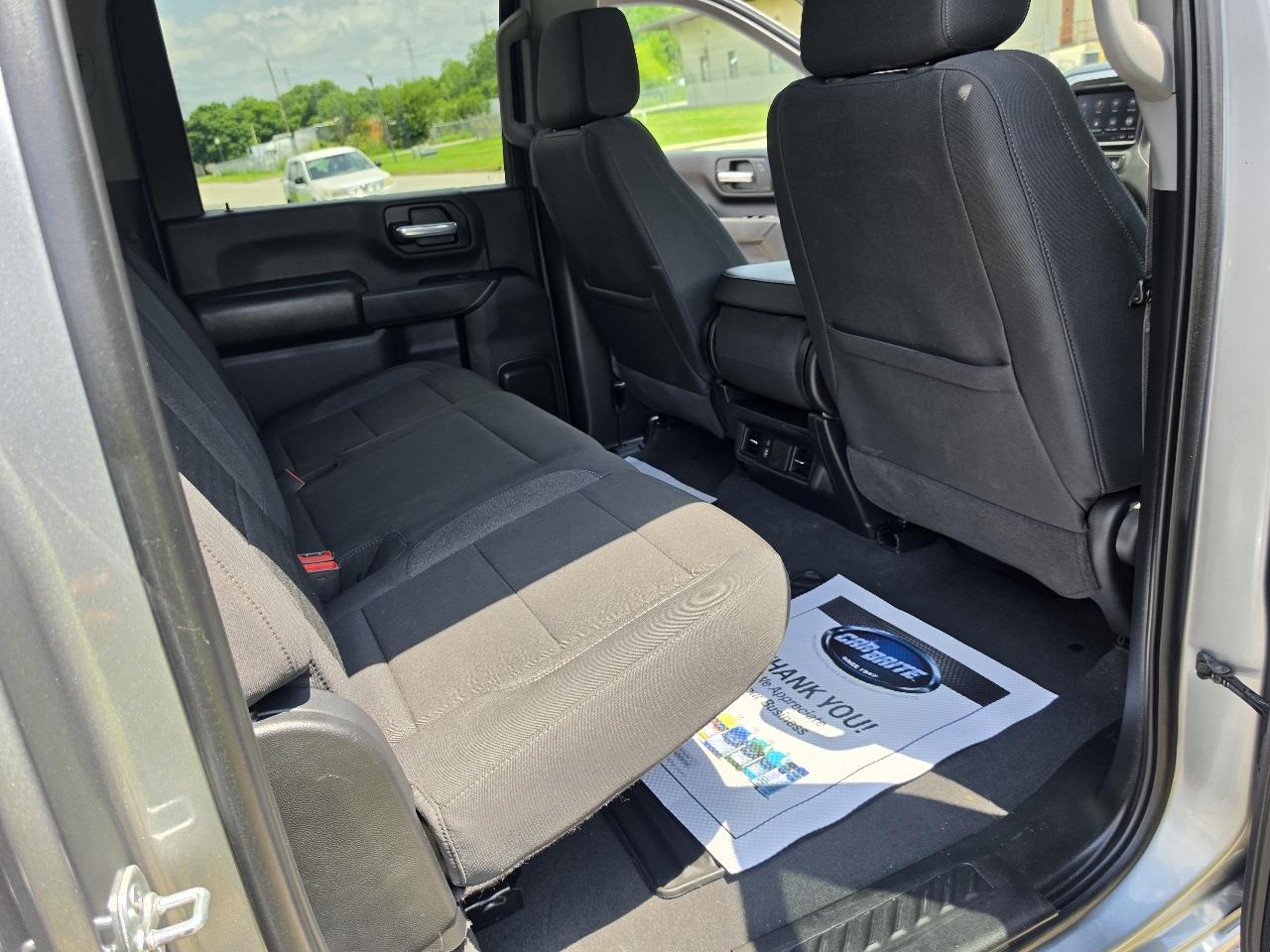 Chevrolet Silverado 2500HD 4WD Crew Cab 159" Custom 2025