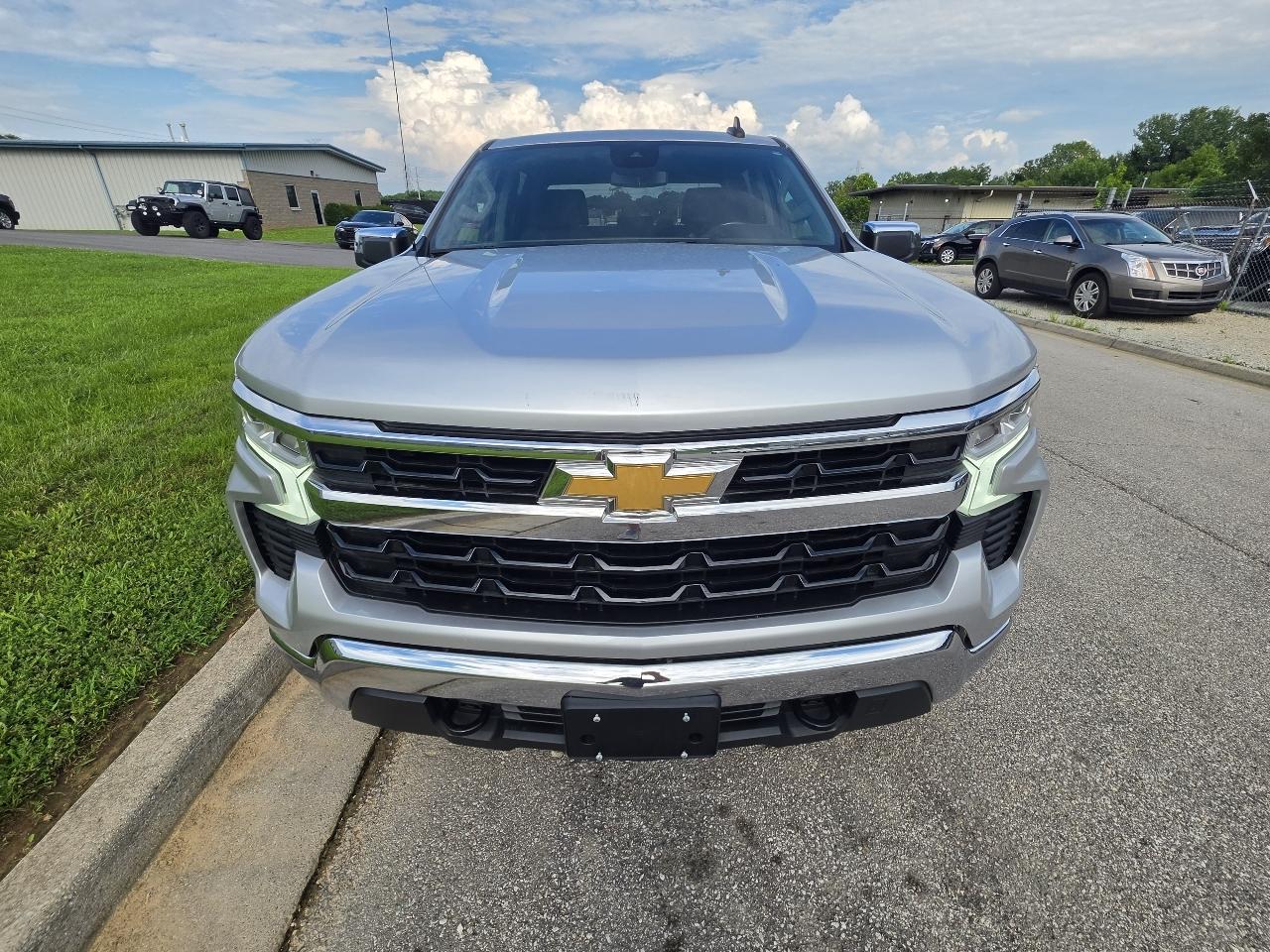 Chevrolet Silverado 1500 4WD Crew Cab 143.5" LT w/1LT 2022
