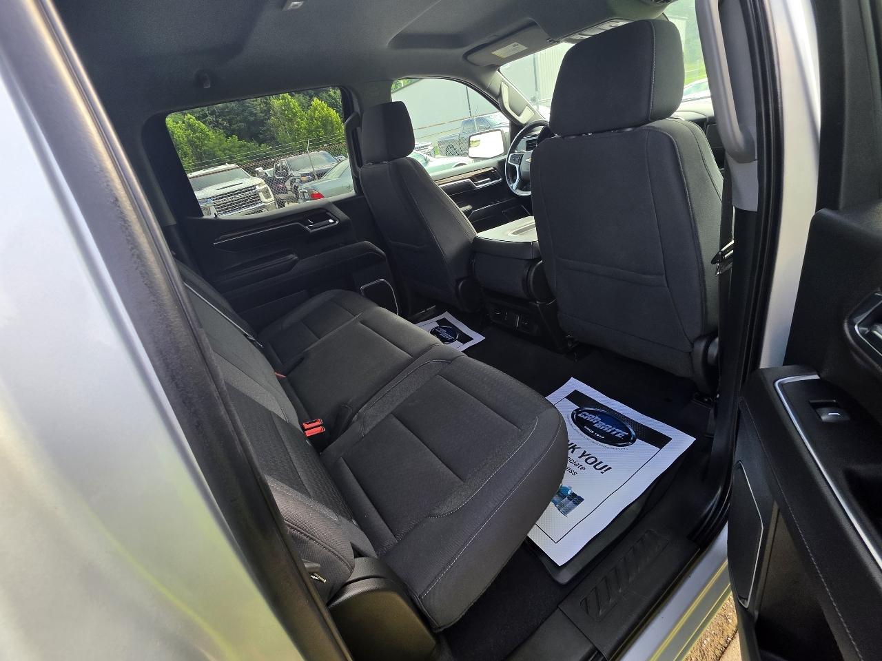 Chevrolet Silverado 1500 4WD Crew Cab 143.5" LT w/1LT 2022