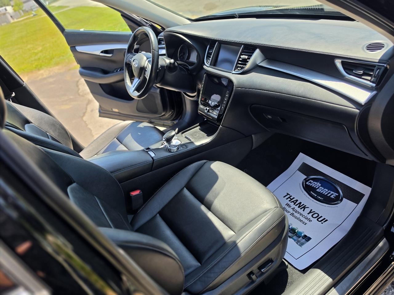 Infiniti QX50 PURE AWD 2020