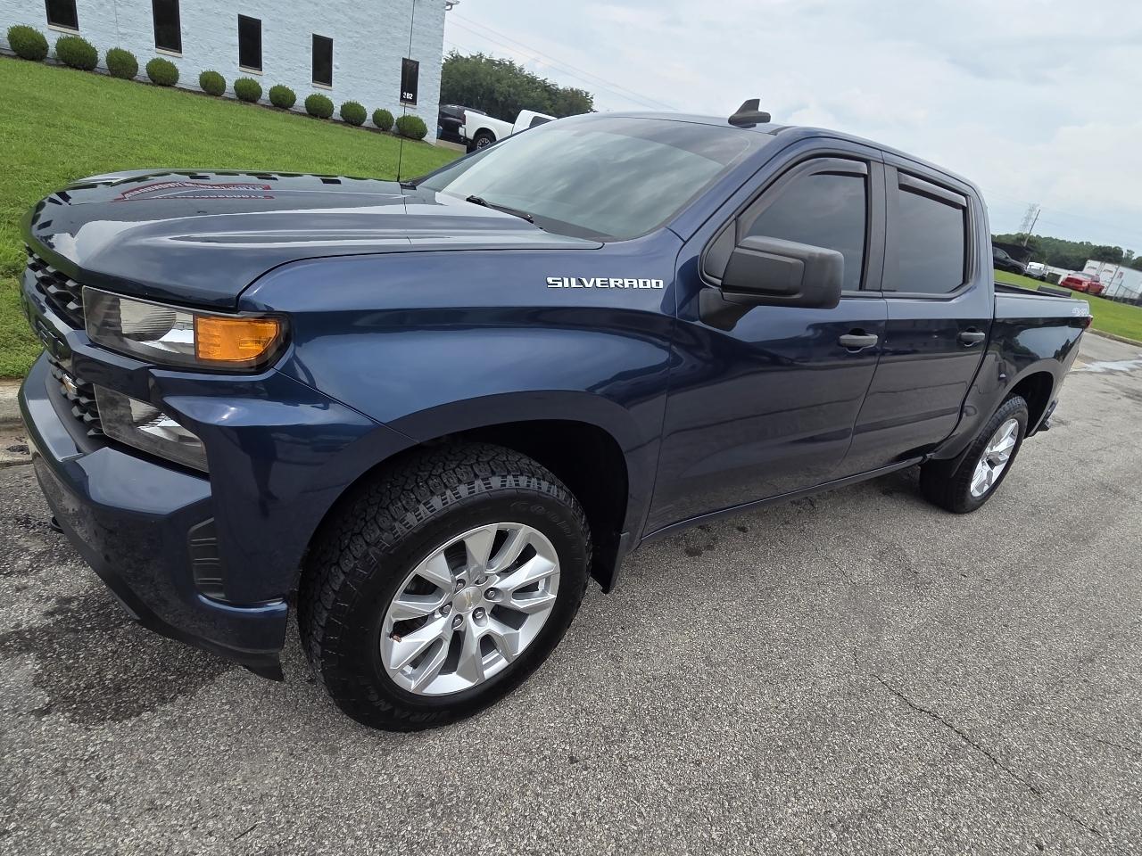 Chevrolet Silverado 1500 4WD Crew Cab 143.5" Custom 2019