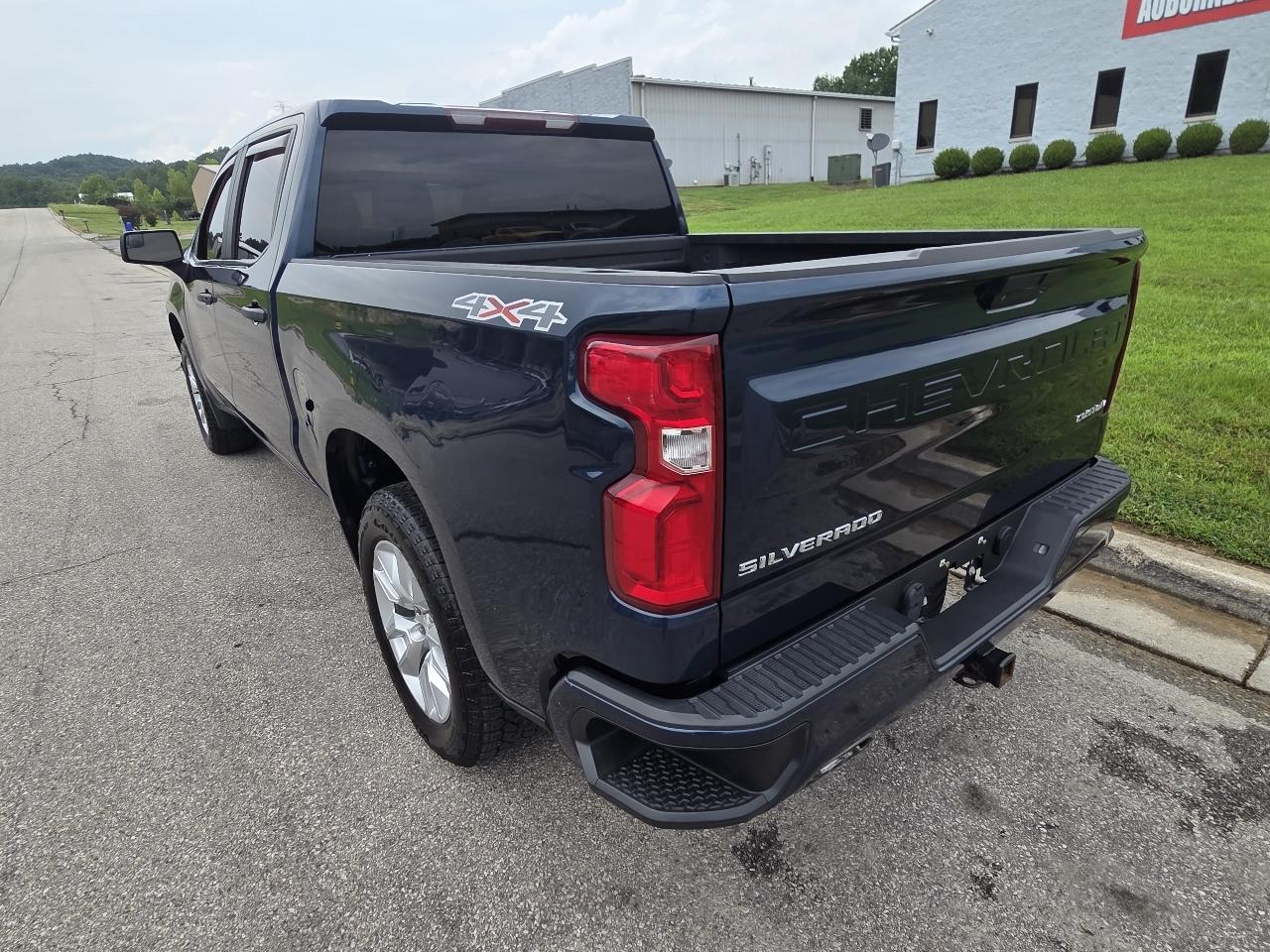 Chevrolet Silverado 1500 4WD Crew Cab 143.5" Custom 2019