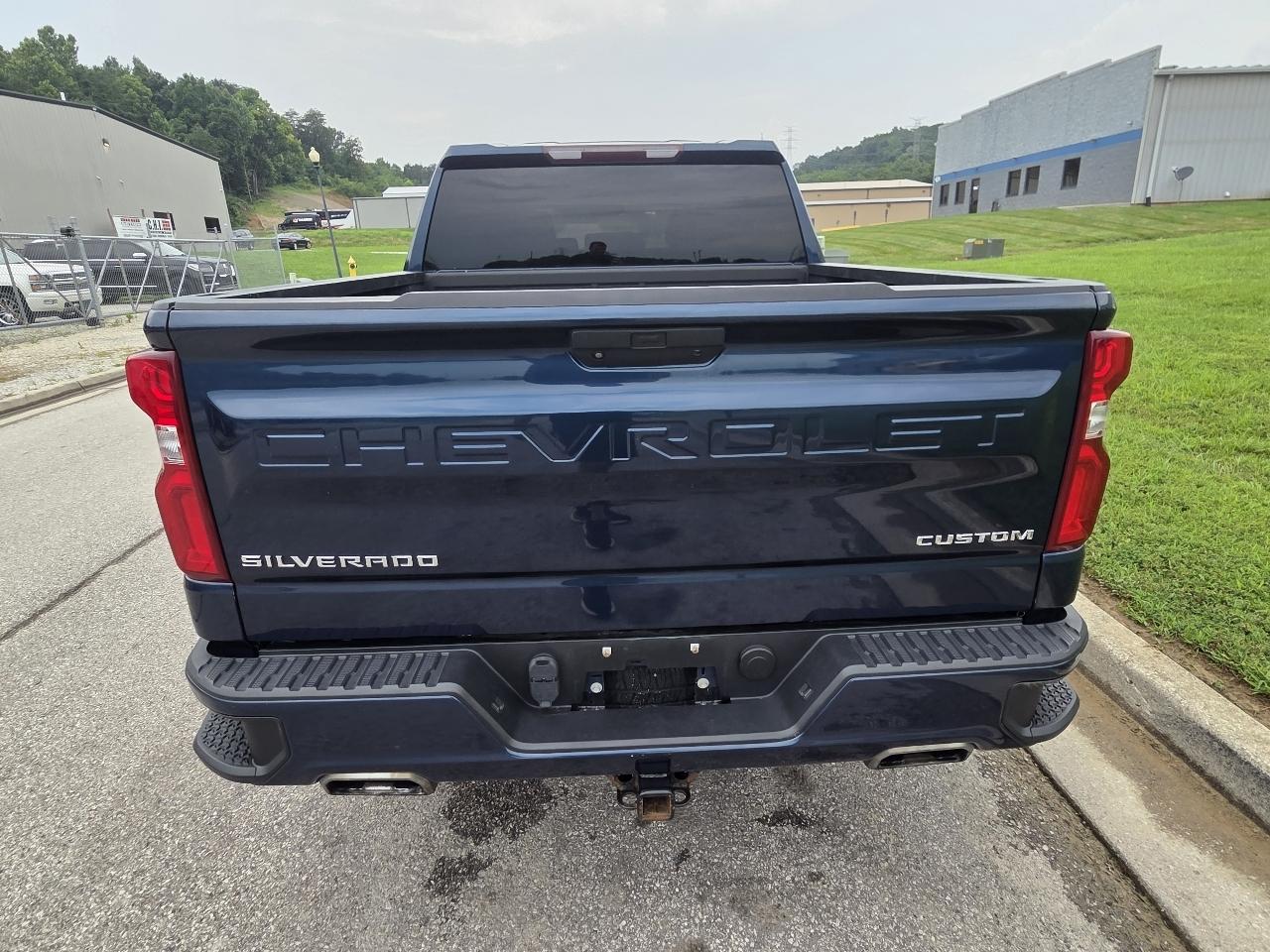 Chevrolet Silverado 1500 4WD Crew Cab 143.5" Custom 2019
