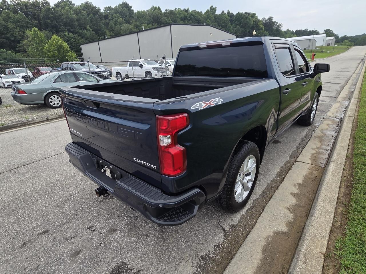 Chevrolet Silverado 1500 4WD Crew Cab 143.5" Custom 2019