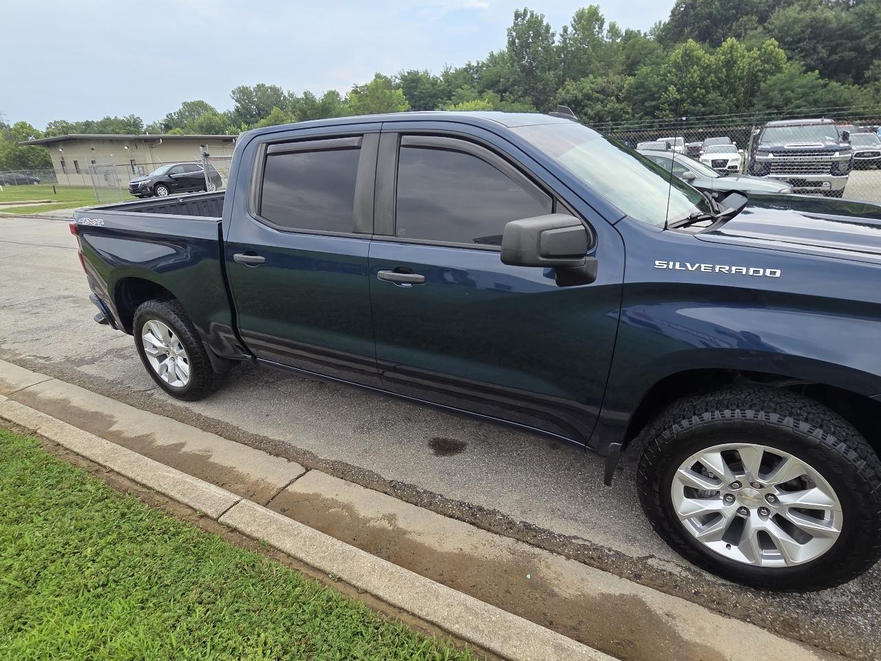 Chevrolet Silverado 1500 4WD Crew Cab 143.5" Custom 2019