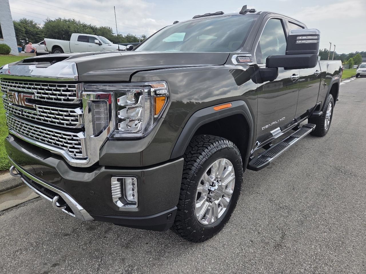 GMC Sierra 3500HD Denali Ultimate Crew Cab 4WD 2023