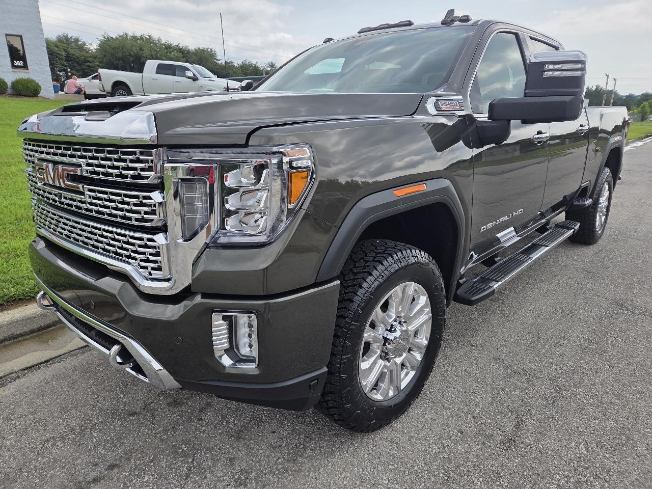 GMC Sierra 3500HD Denali Ultimate Crew Cab 4WD 2023