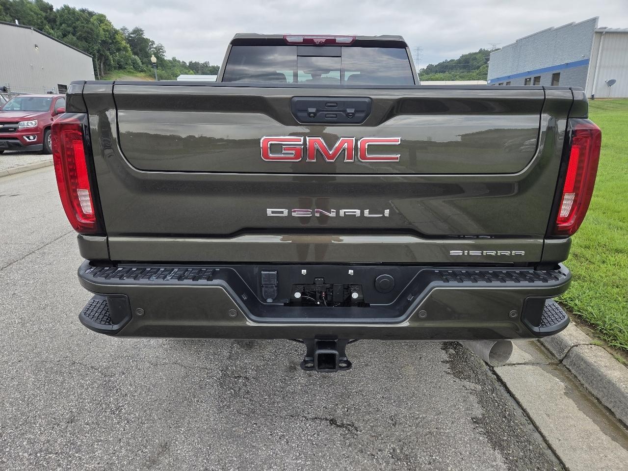 GMC Sierra 3500HD Denali Ultimate Crew Cab 4WD 2023